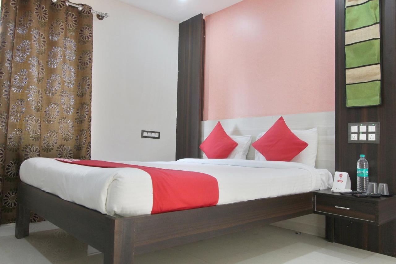 Capital O 70534 Habitat Suites And Rooms Bangalore Exterior foto