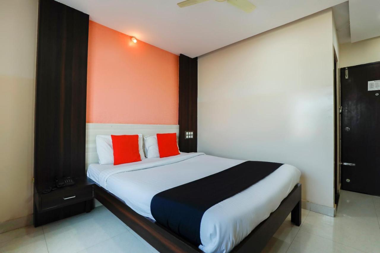 Capital O 70534 Habitat Suites And Rooms Bangalore Exterior foto