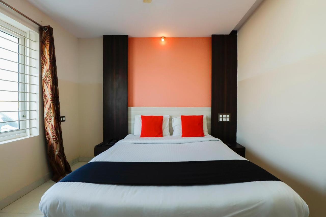Capital O 70534 Habitat Suites And Rooms Bangalore Exterior foto